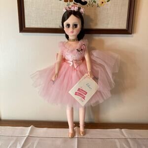 Vintage 80s Madame Alexander 17" Elise Ballerina #1652 (1984-85) Brunette